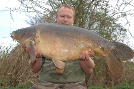 Dan Taylor with a magnificent 32.8lb Mirror